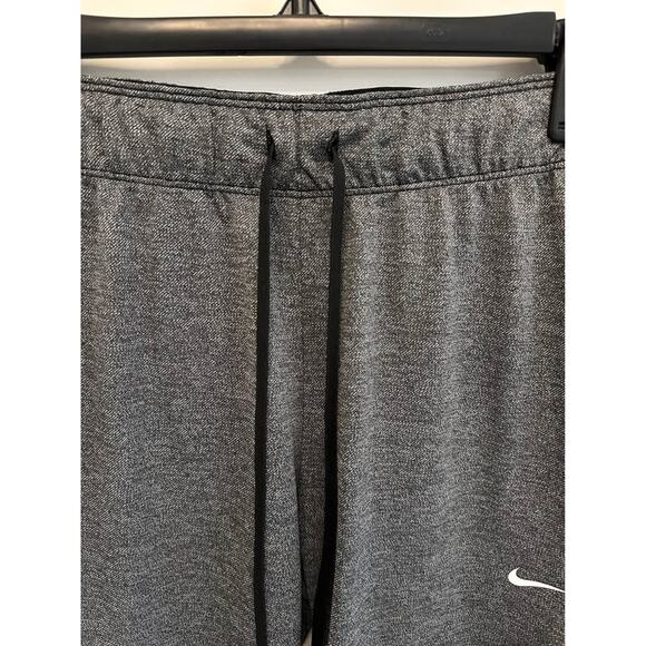Nike Dri-Fit Jogger - Picture 2 of 9